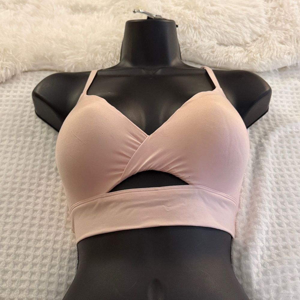 Victoria’s Secret Bra - Picture 3 of 5